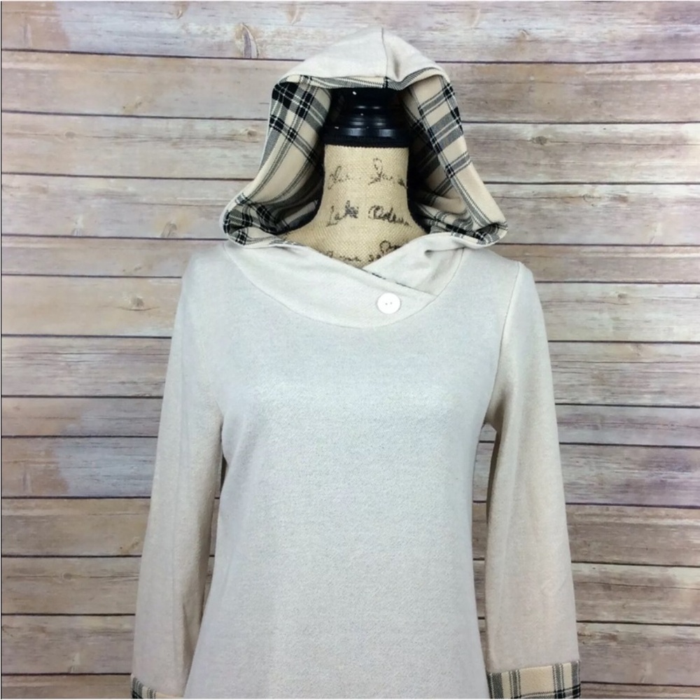 Twenty Second 22nd Womens Size Medium Tan Hooded Tunic Sweater